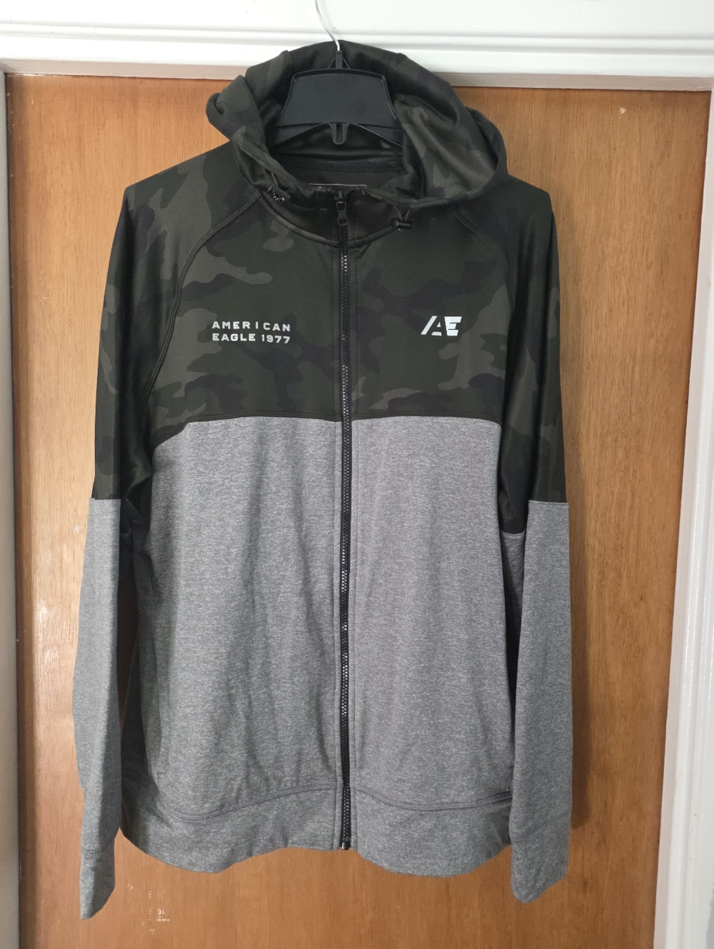 Vintage American Eagle Men’s Gray Camo Army Full-Zip Hoodie Flex Large
